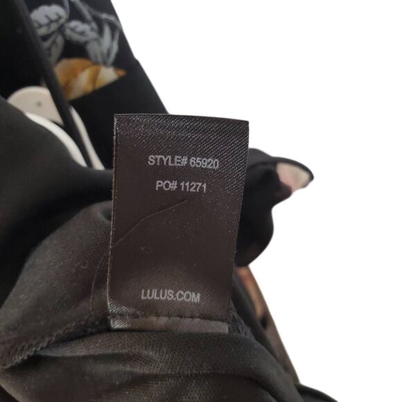 Lulus Shea Black Floral Print Jumpsuit Size Medium - Picture 14 of 15